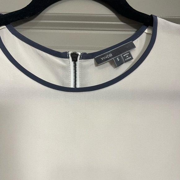 Vince Cream 100% Silk Top with Blue Trim Size Small - Boxy Fit - Picture 3 of 12